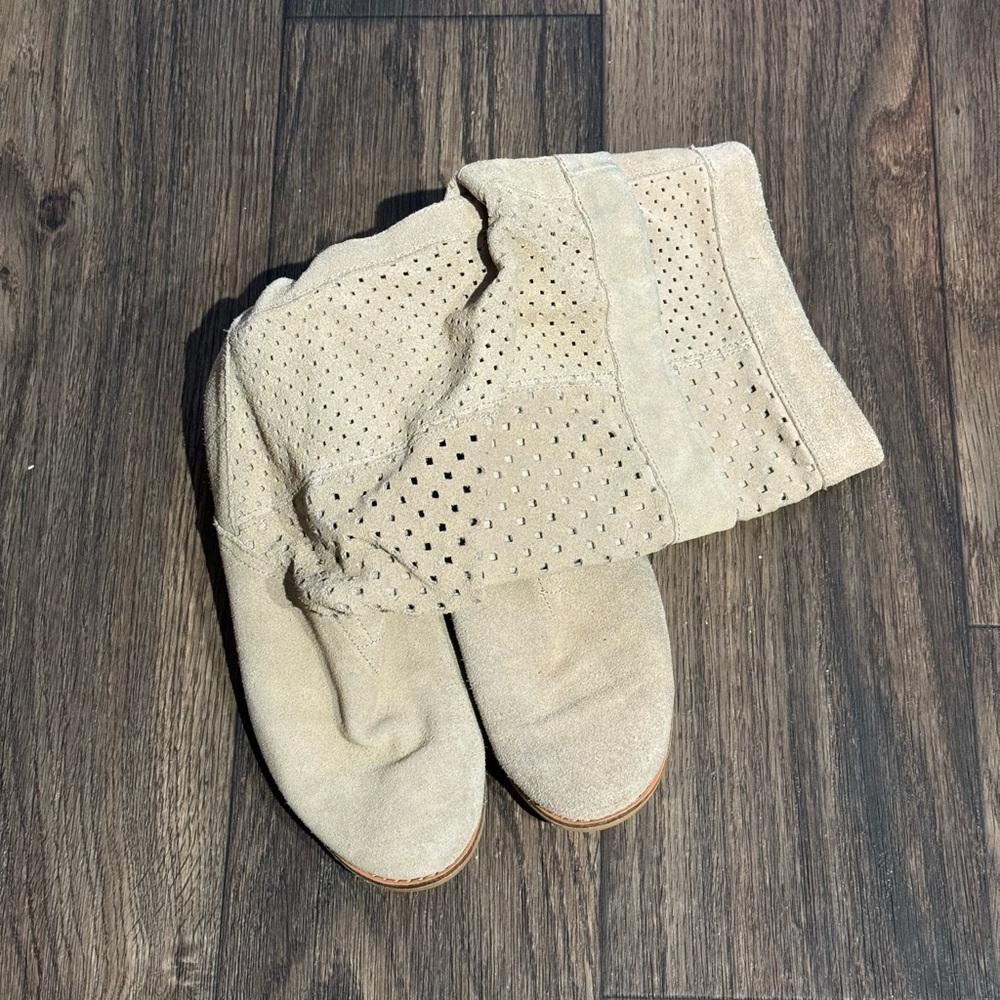 TOMS Slouchy Boots